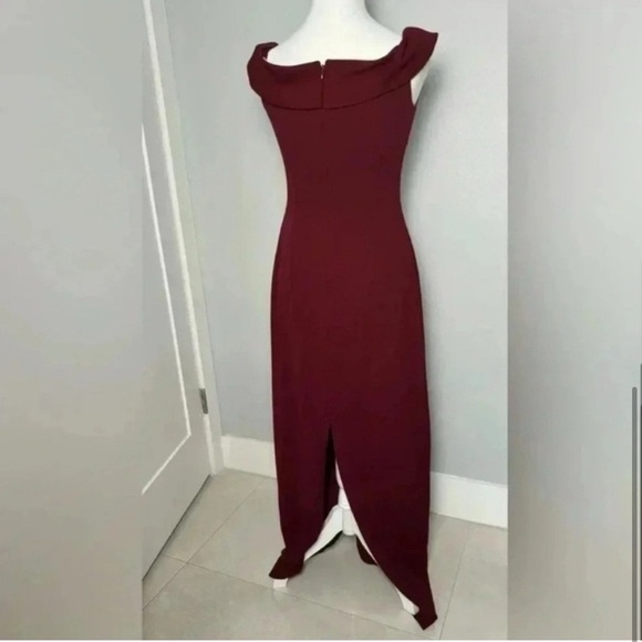 David’s Bridal (DB Studio) Off-the-Shoulder Stretch Crepe Ruched Dress - Picture 5 of 6